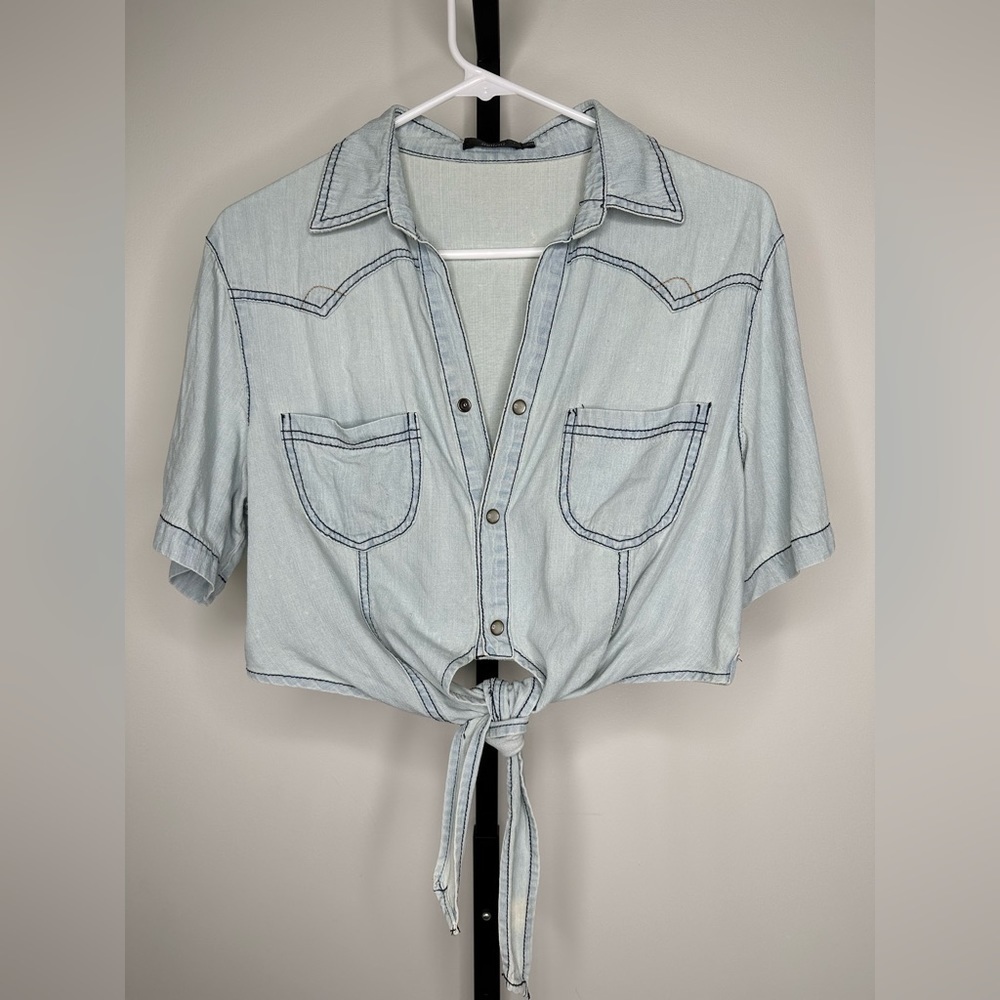 LF Millau Women Tie Front Denim Button Down Crop Top Shirt - S